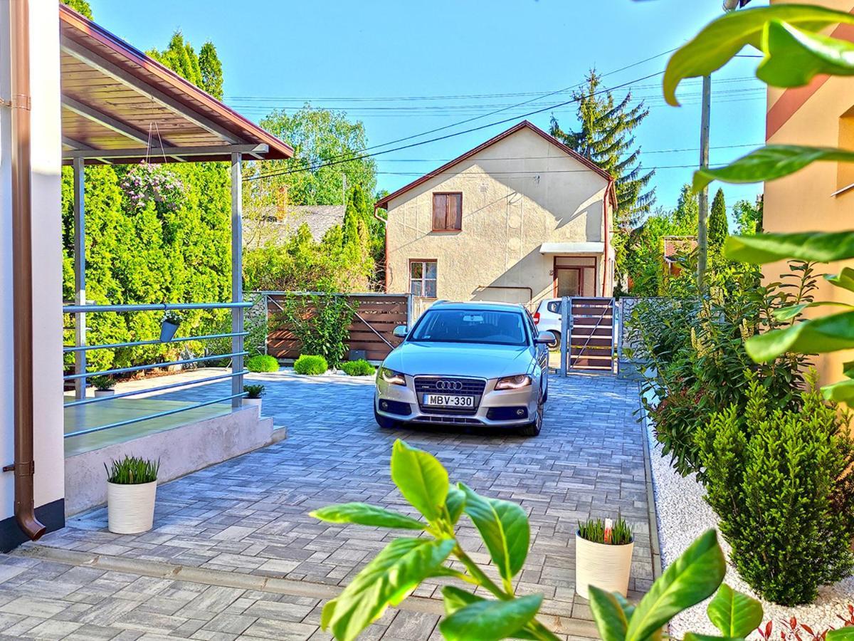 White Stone Apartman Apartment Hajduszoboszlo Exterior photo